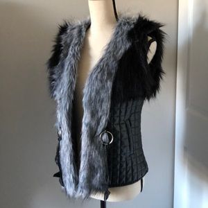 JENNIFERM BLACK FAUX FUR VEST